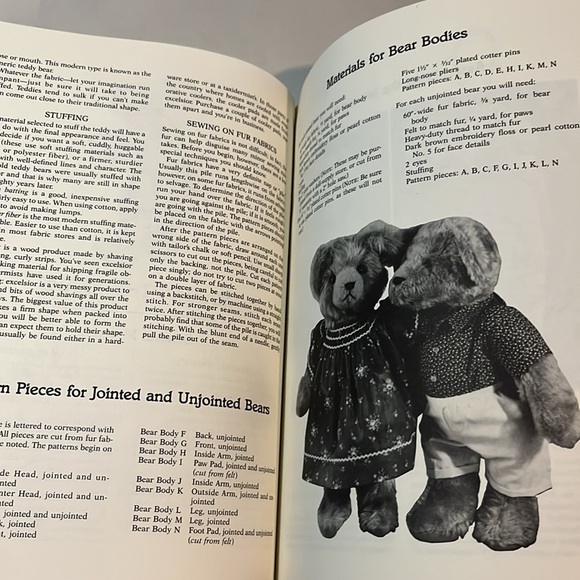 NWT Make Your Own Teddy Bears Instructions Patterns Clothing BOOK Crafters - Picture 7 of 17